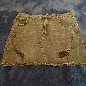 WILD FABLE MINI SKIRT SIZE 14 WOMANS